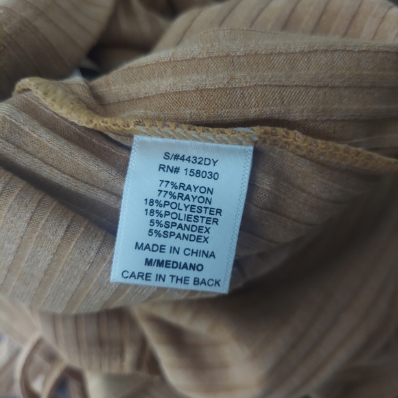 Button-Front Midi Dress - Picture 8 of 9